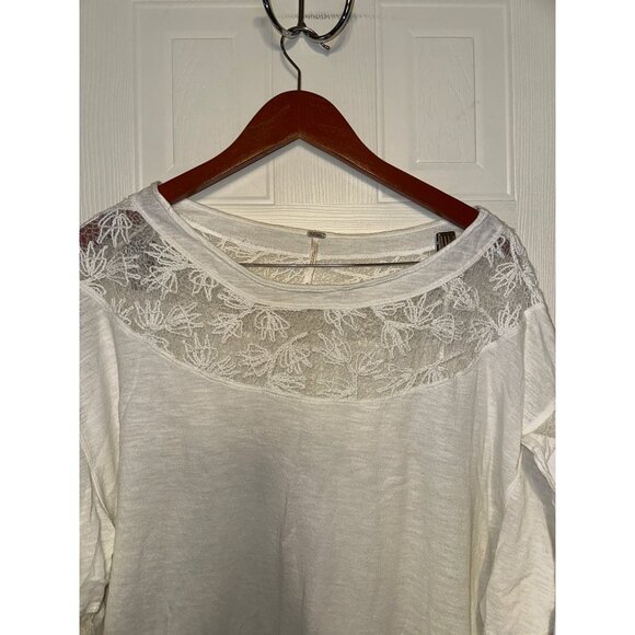 Free People Love Affair Bell Sleeve Top Size Medium - Picture 8 of 12